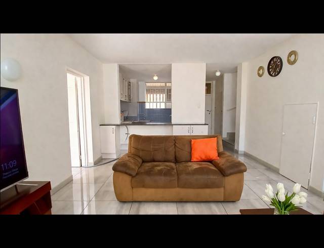 3 BEDROOM DUPLEX FOR SALE IN BLACKHEATH